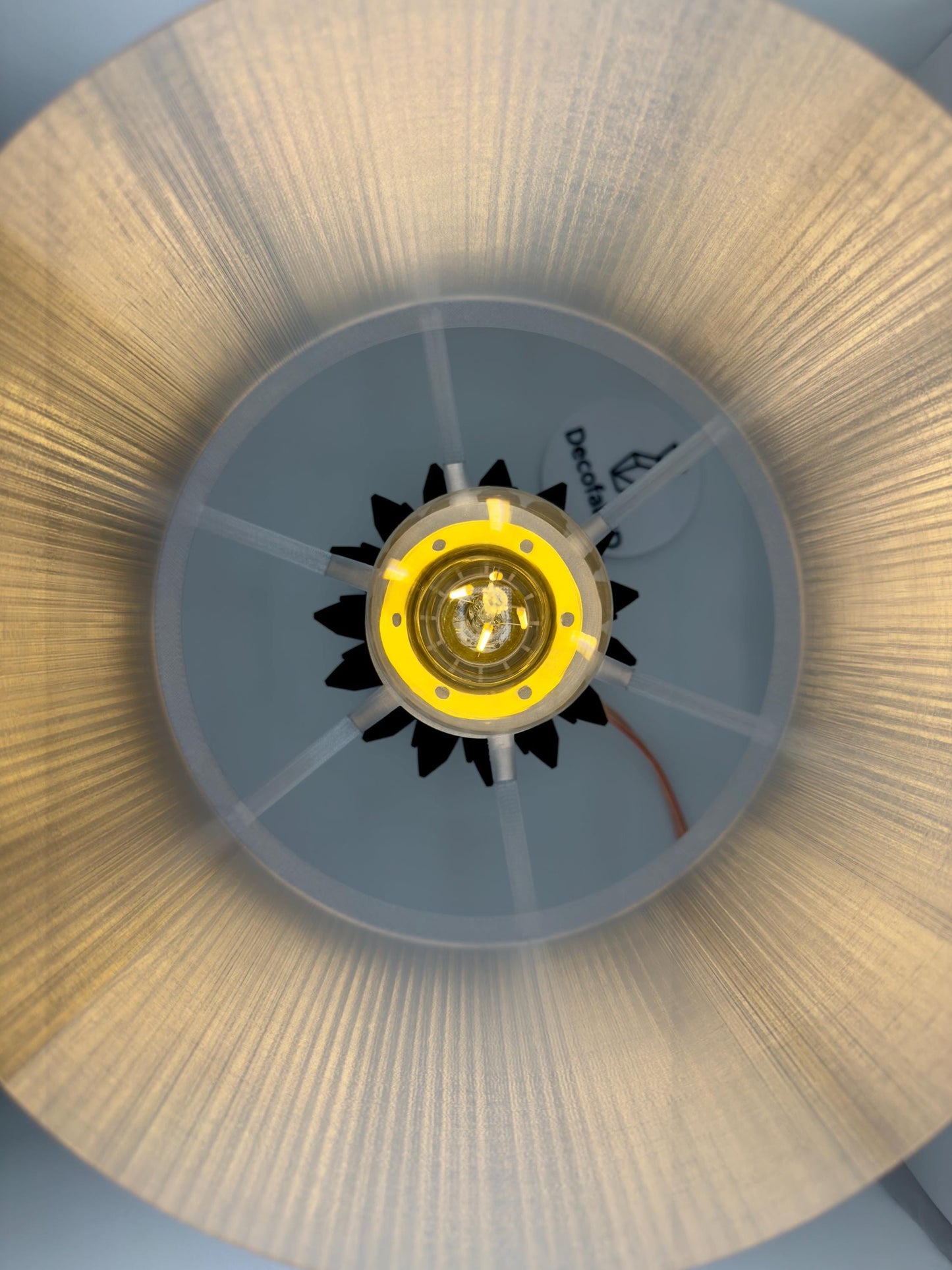 Lampe Zig – lampe de table design noir mat avec abat-jour translucide