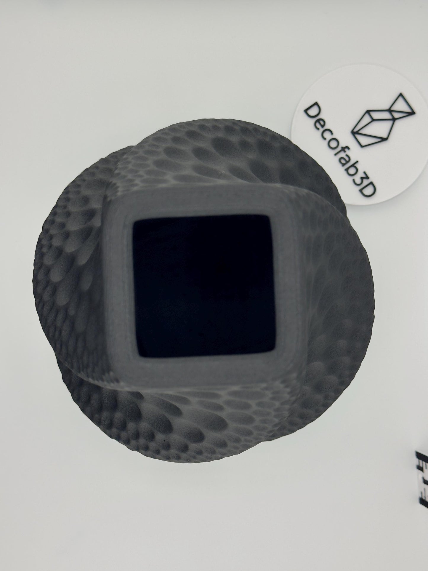 Vase Moon design noir mat – pièce sculpturale étanche