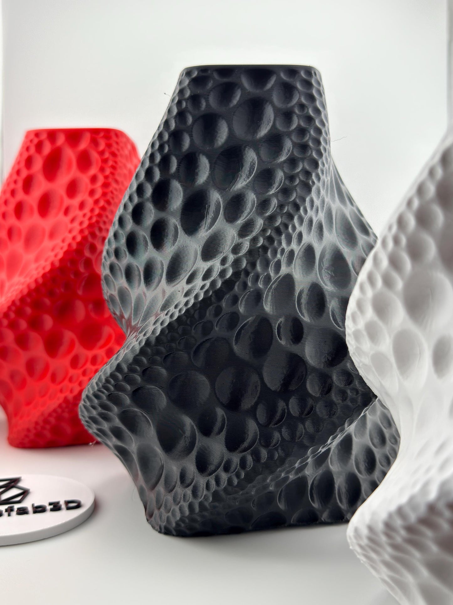 Vase Moon – vase texturé cratères lunaires étanche design