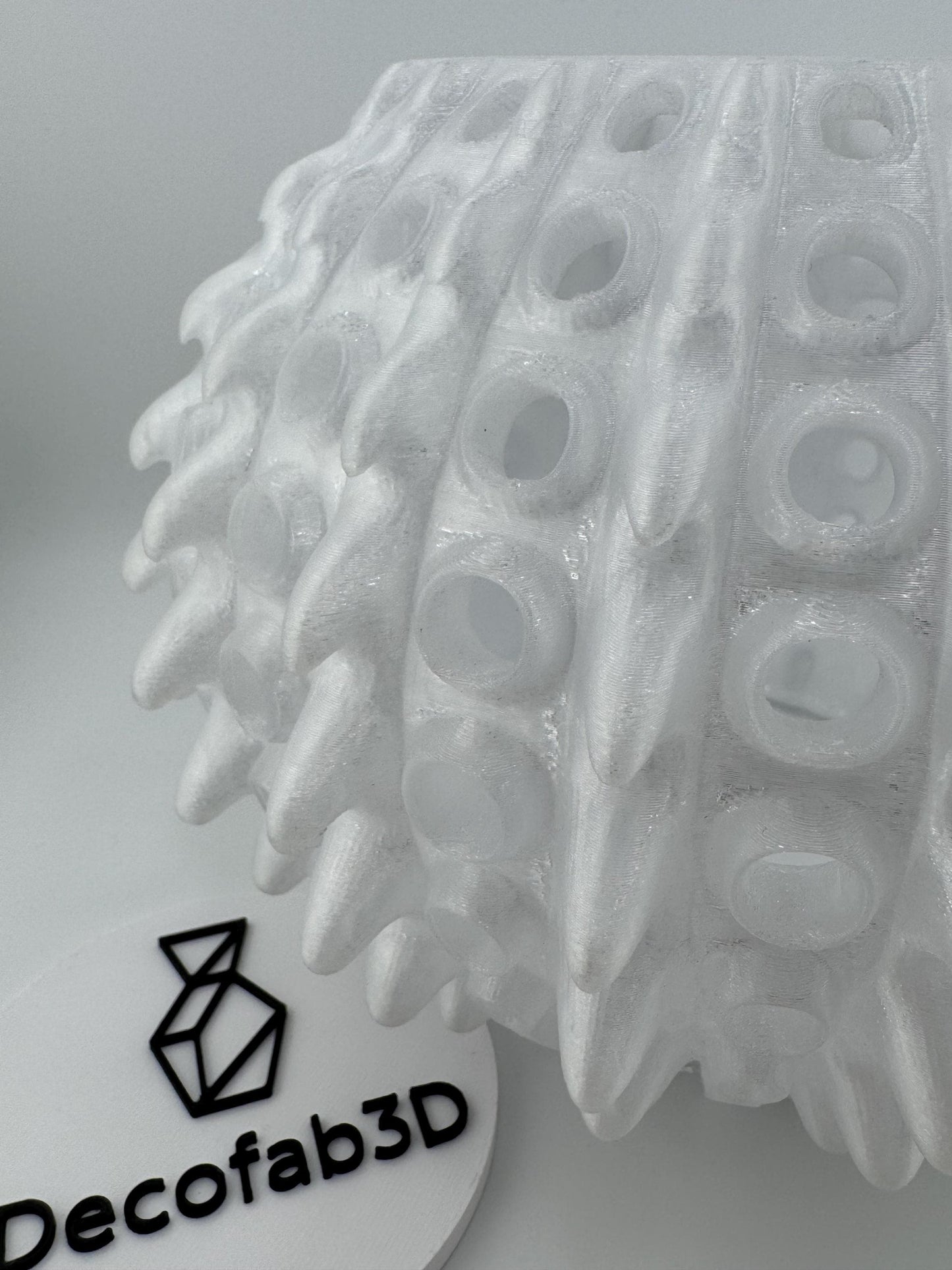 Abat-jour Barnacle – suspension organique en polycarbonate