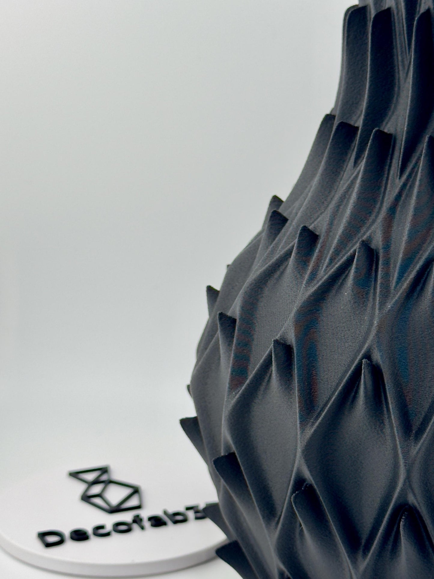 Vase Petal – vase géométrique noir mat étanche et durable