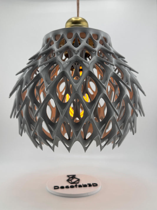 Suspension Invader – luminaire design ajouré pour intérieur moderne