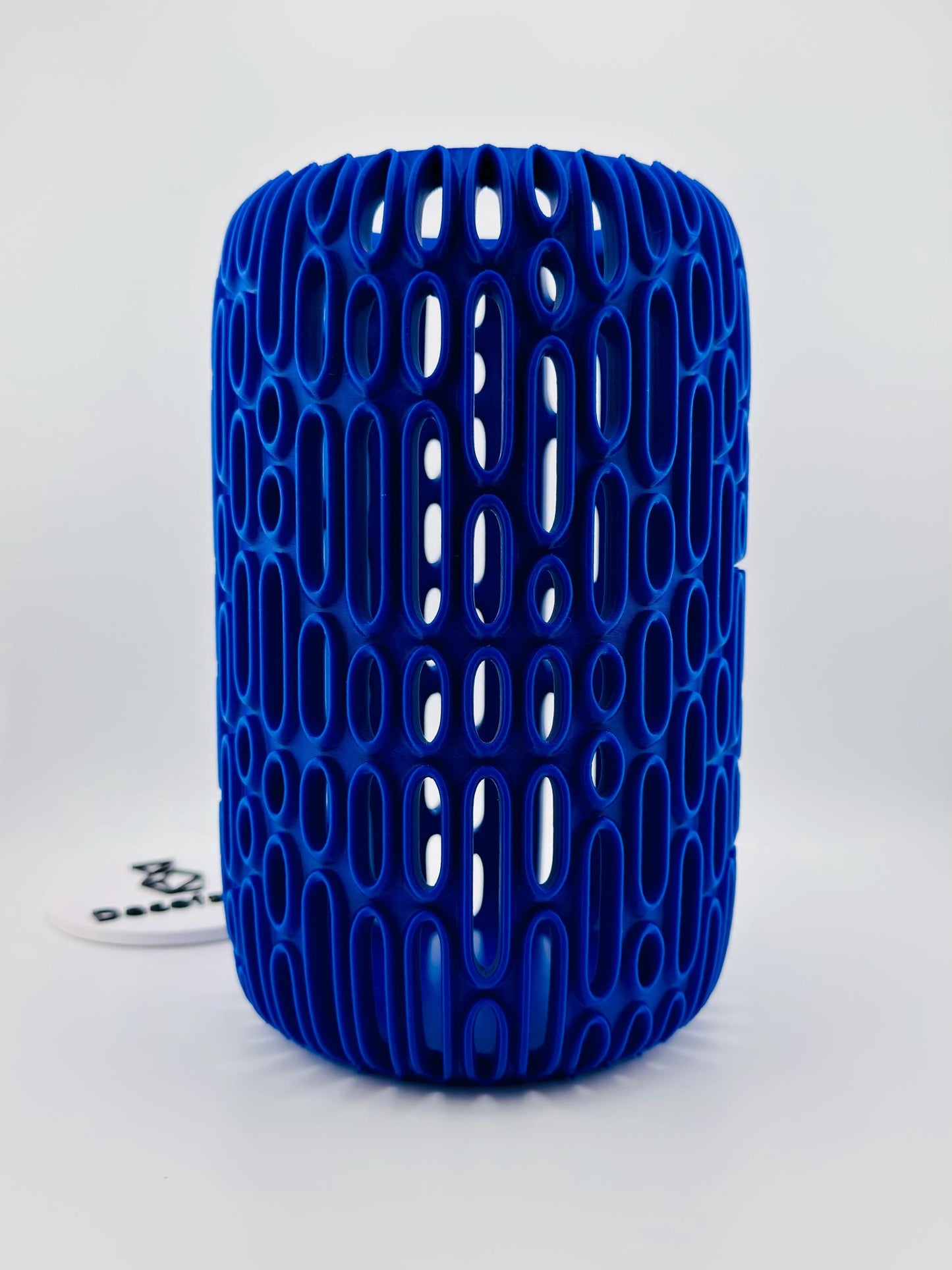 Vase Breach ajouré – sculpture design pour fleurs séchées