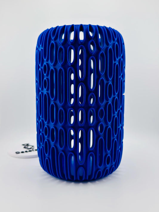 Vase Breach ajouré – sculpture design pour fleurs séchées