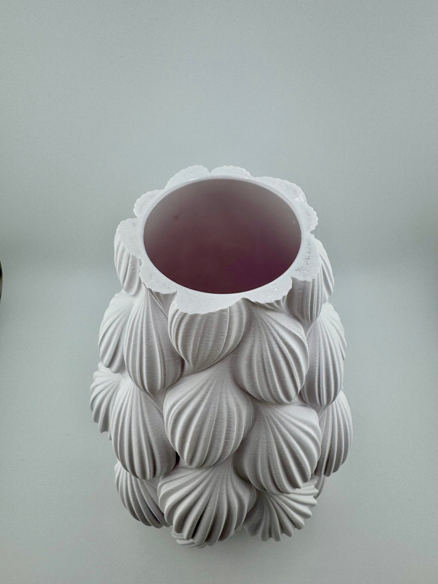 Vase Ripple – vase design ondulé étanche pour intérieur moderne