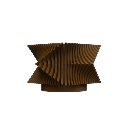 Pot décoratif en métal brun avec formes ondulées et structure ajourée évoquant un mouvement fluide.