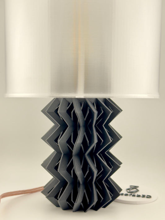 Lampe Zig – lampe de table design noir mat avec abat-jour translucide