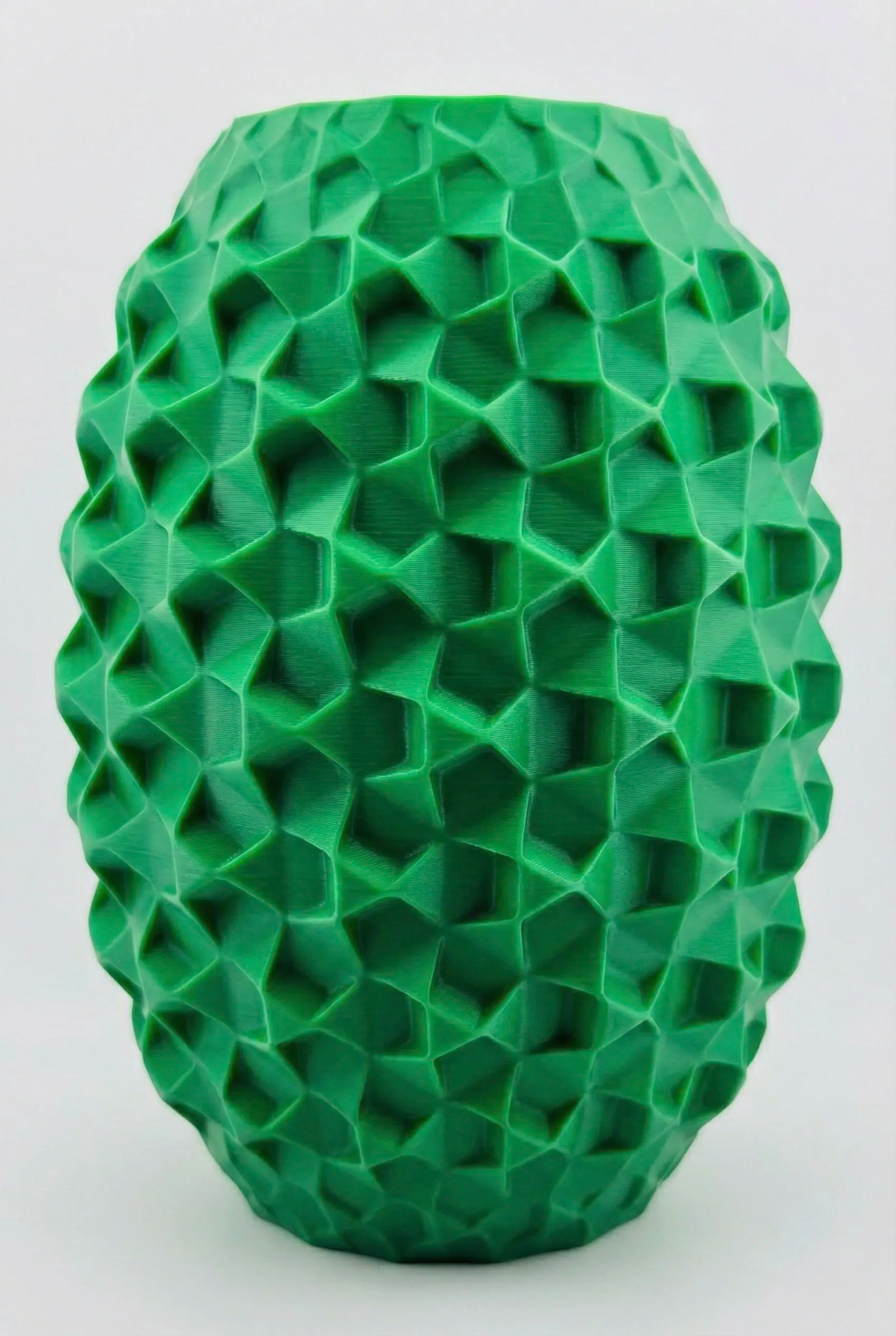 Vase Cobble – vase texturé étanche au design minéral - Vase vert foncé au design contemporain et sculptural avec texture géométrique organique unique. - Vert foncé
