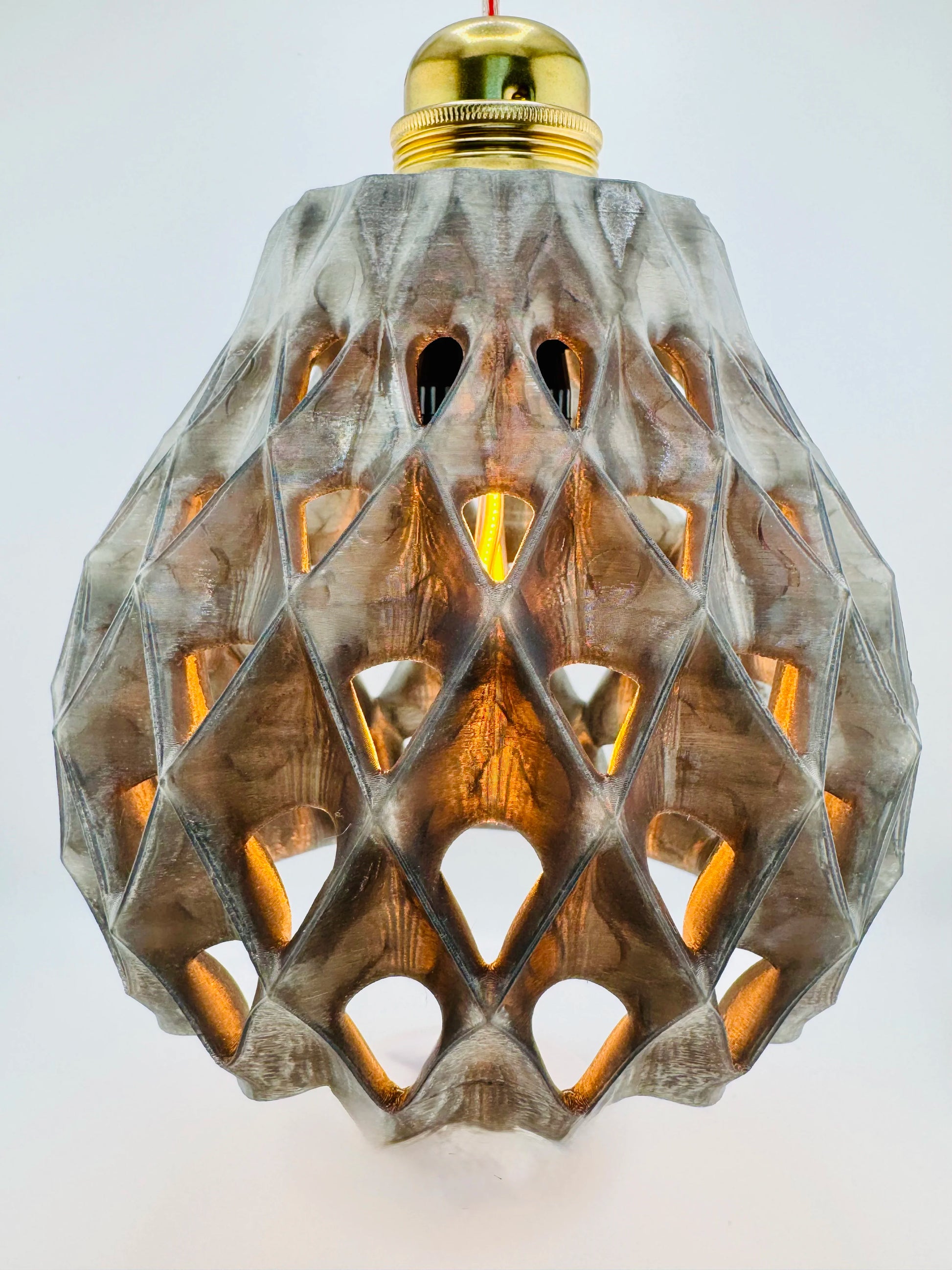 Abat-jour Cone – suspension ajourée noire translucide - Abat-jour suspendu noir translucide au design organique et géométrique, structure sculpturale unique avec lumière chaude. - Default Title