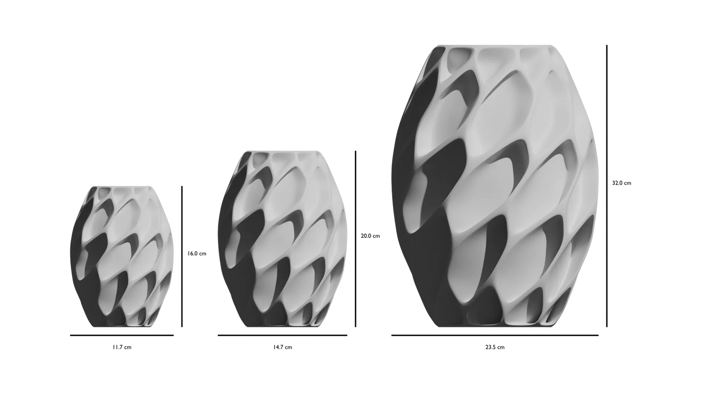 Ensemble de trois vases modernes gris foncé avec motifs géométriques en relief, finition mate, formes ovales élancées.