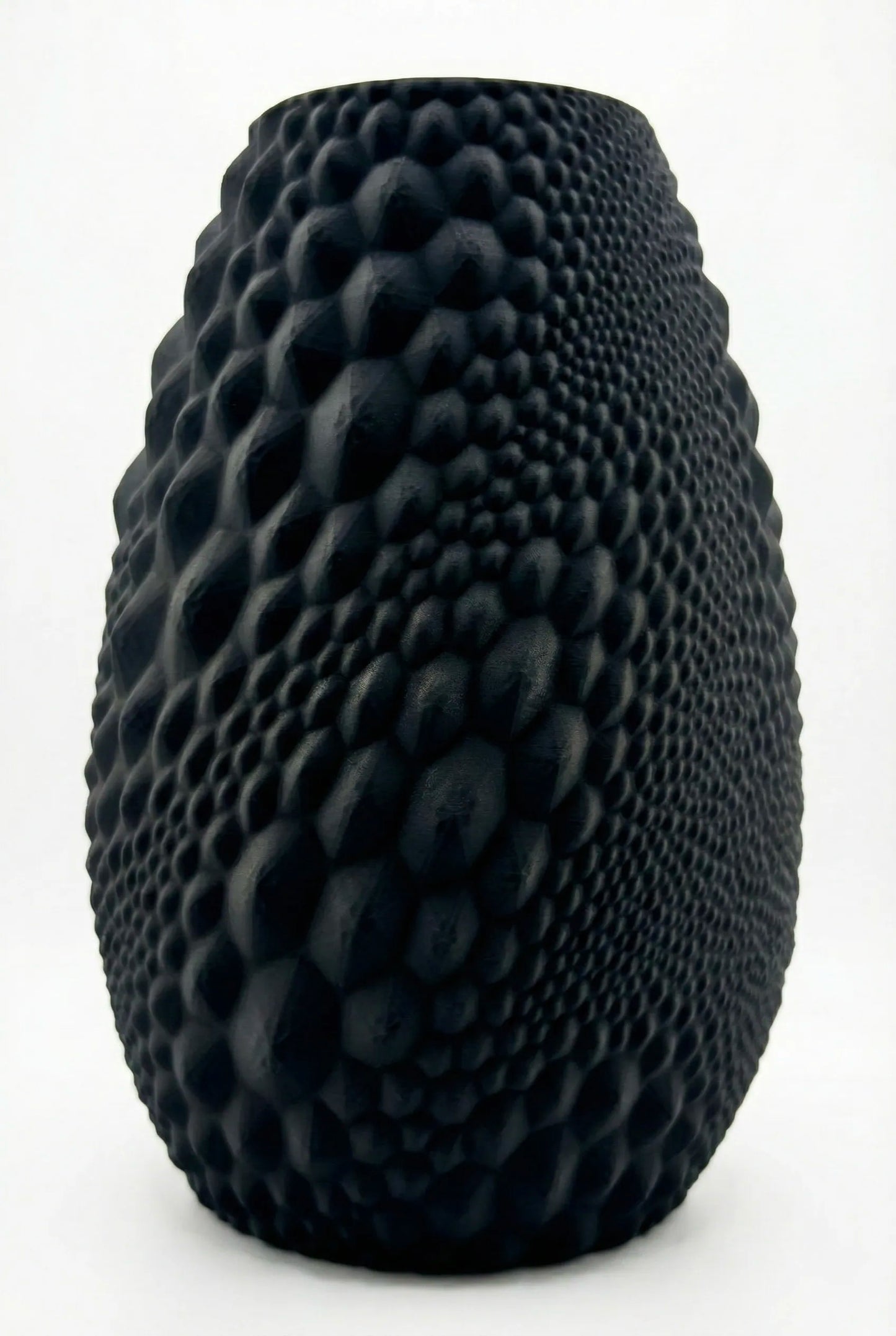 Vase Gato – vase texturé sculptural étanche design - Vase sculptural noir avec texture organique en relief, design contemporain et géométrique unique. - Anthracite