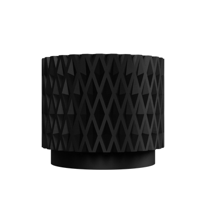 Pot décoratif noir mat avec motif en relief géométrique en forme de losanges, forme cylindrique moderne, finition texturée.