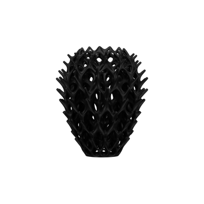 Vase noir mat en forme ovoïde avec motif géométrique ajouré moderne, style machine industrielle.