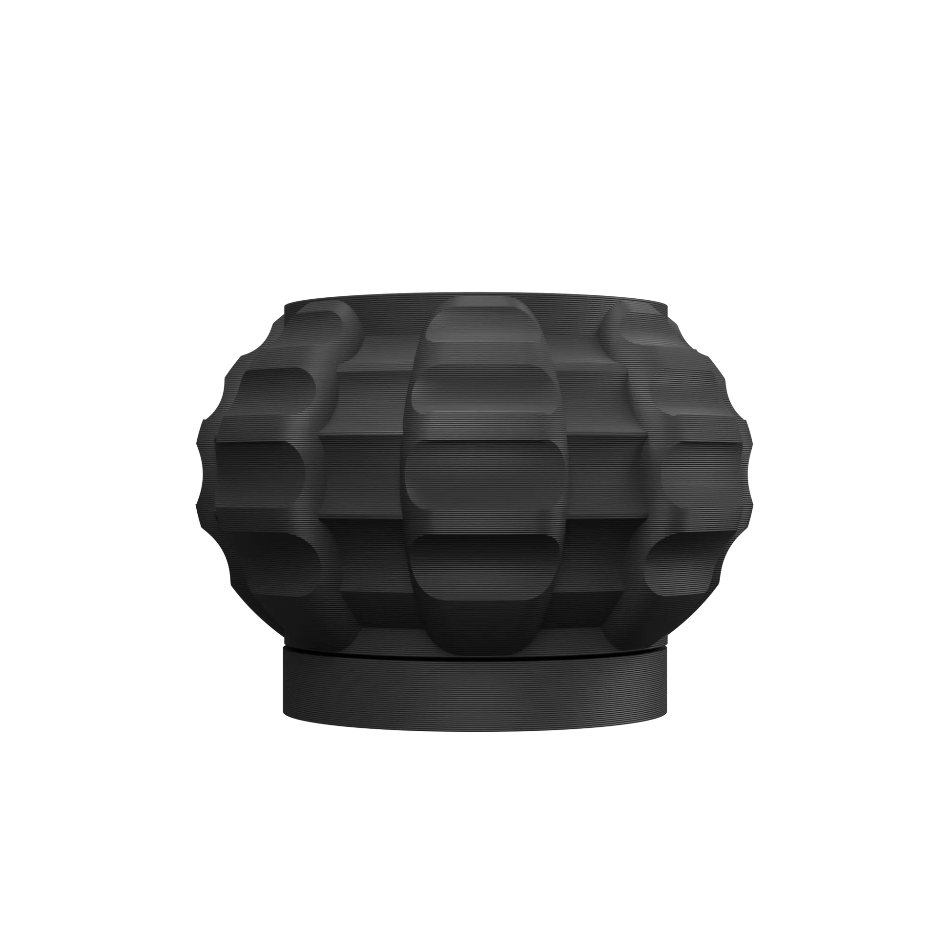 Pot décoratif moderne en matière noire avec motifs géométriques en relief, forme arrondie et base plate.