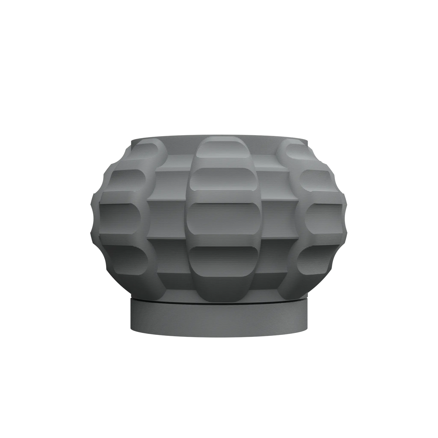 Pot décoratif gris en jute avec motifs géométriques en relief et base ronde plate.