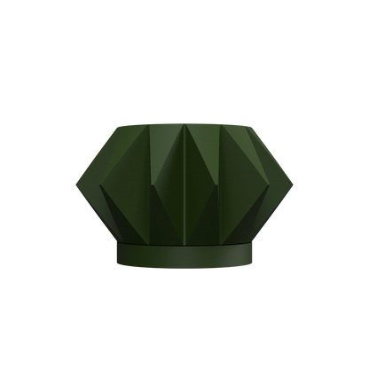 Pot décoratif vert foncé à forme géométrique facettée avec base circulaire solide, style moderne.