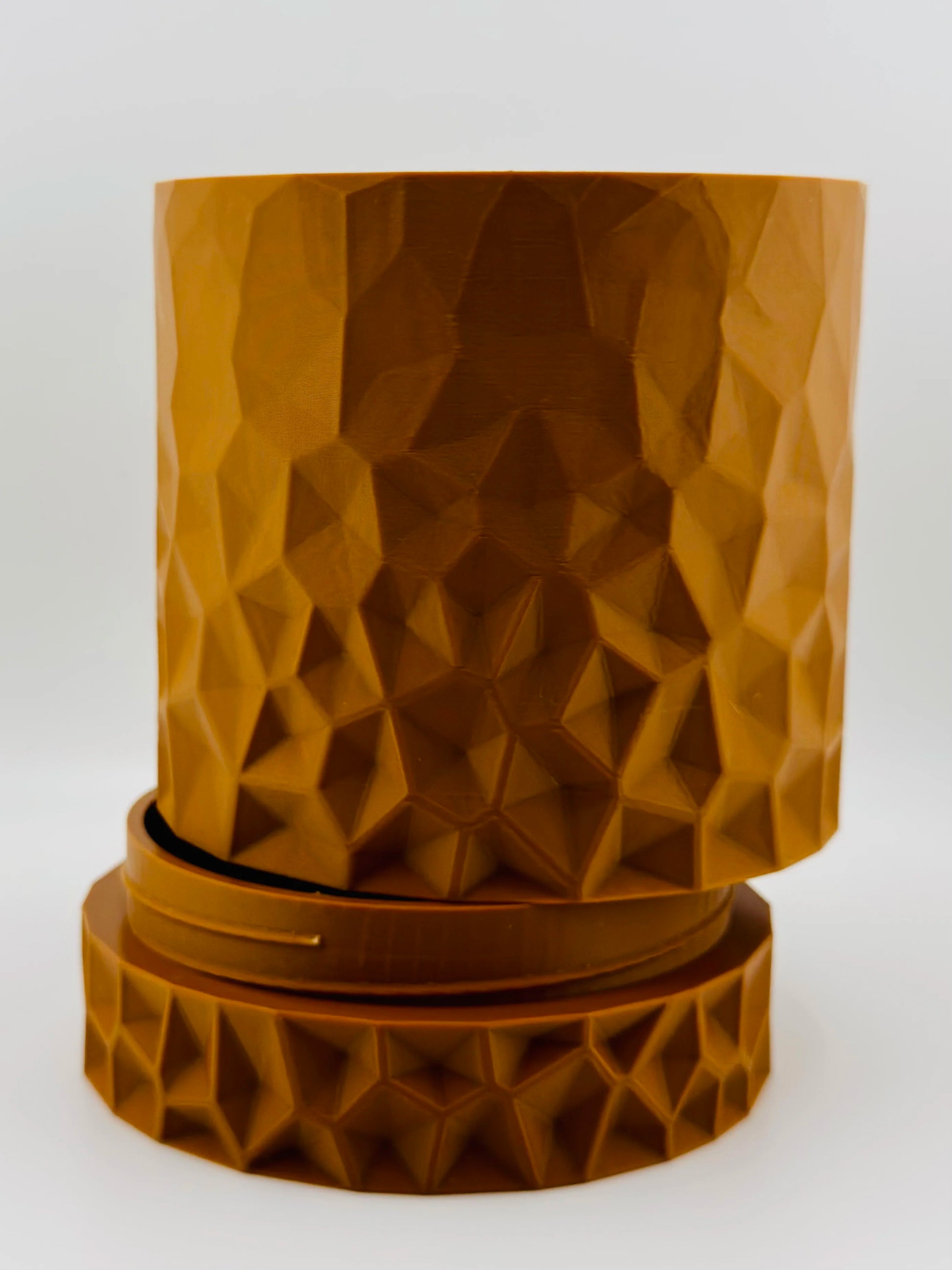 Pot Voronoi avec sous-pot vissé – Cache-pot design étanche - Pot Voronoi orange avec design géométrique sculptural contemporain et texture organique unique, sous-pot vissé assorti. - Anthracite